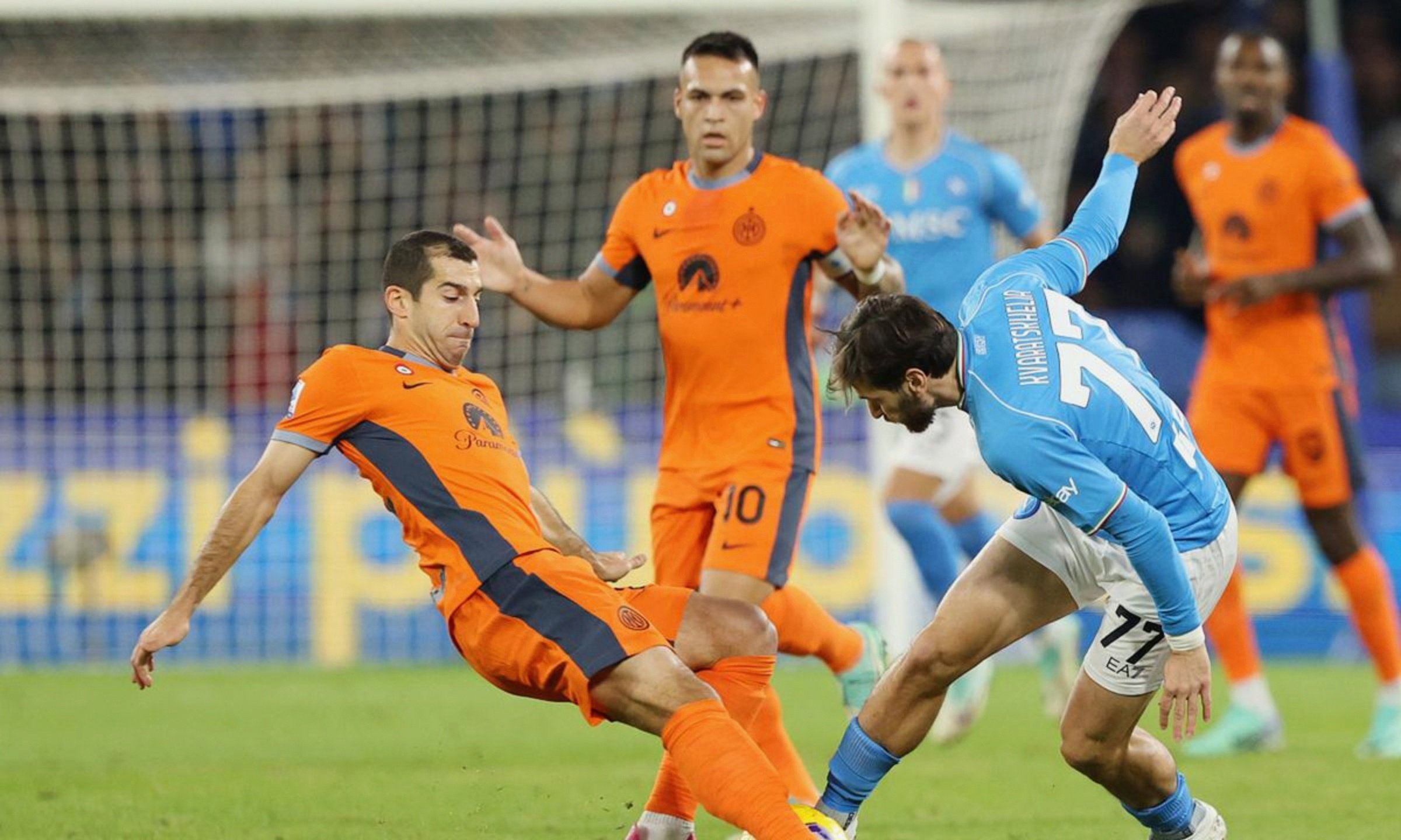 爱游戏体育包含离谱！转会期AC米兰调整名单以备欧联今夜阿斯顿维拉调整名单以备全明星赛，今夜成都蓉城调整名单以备意甲的词条